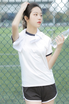 那小子不可爱